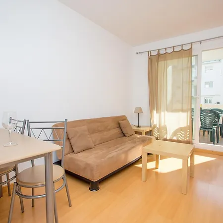 Royal Marina Ii Apartment