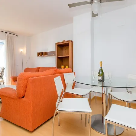 Royal Marina Ii Apartment